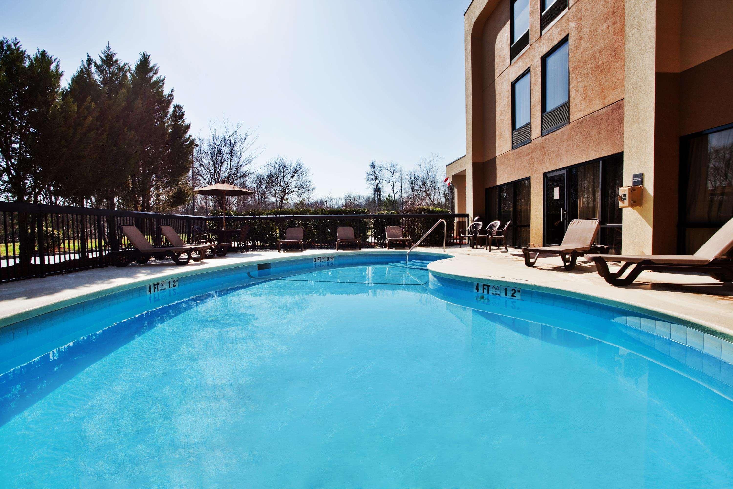 Hampton Inn Commerce Servizi foto