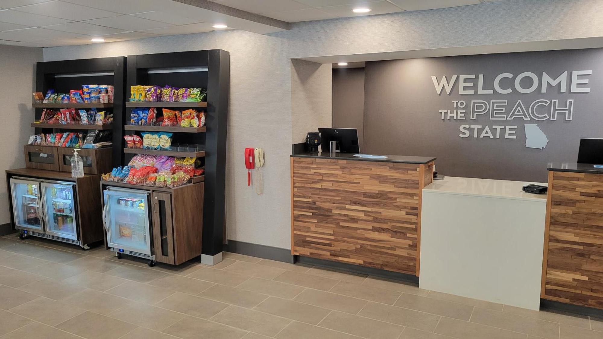 Hampton Inn Commerce Esterno foto