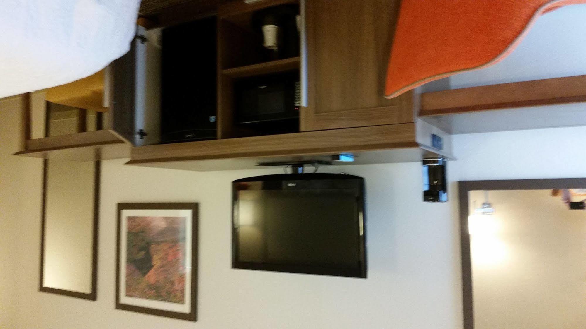 Hampton Inn Commerce Esterno foto