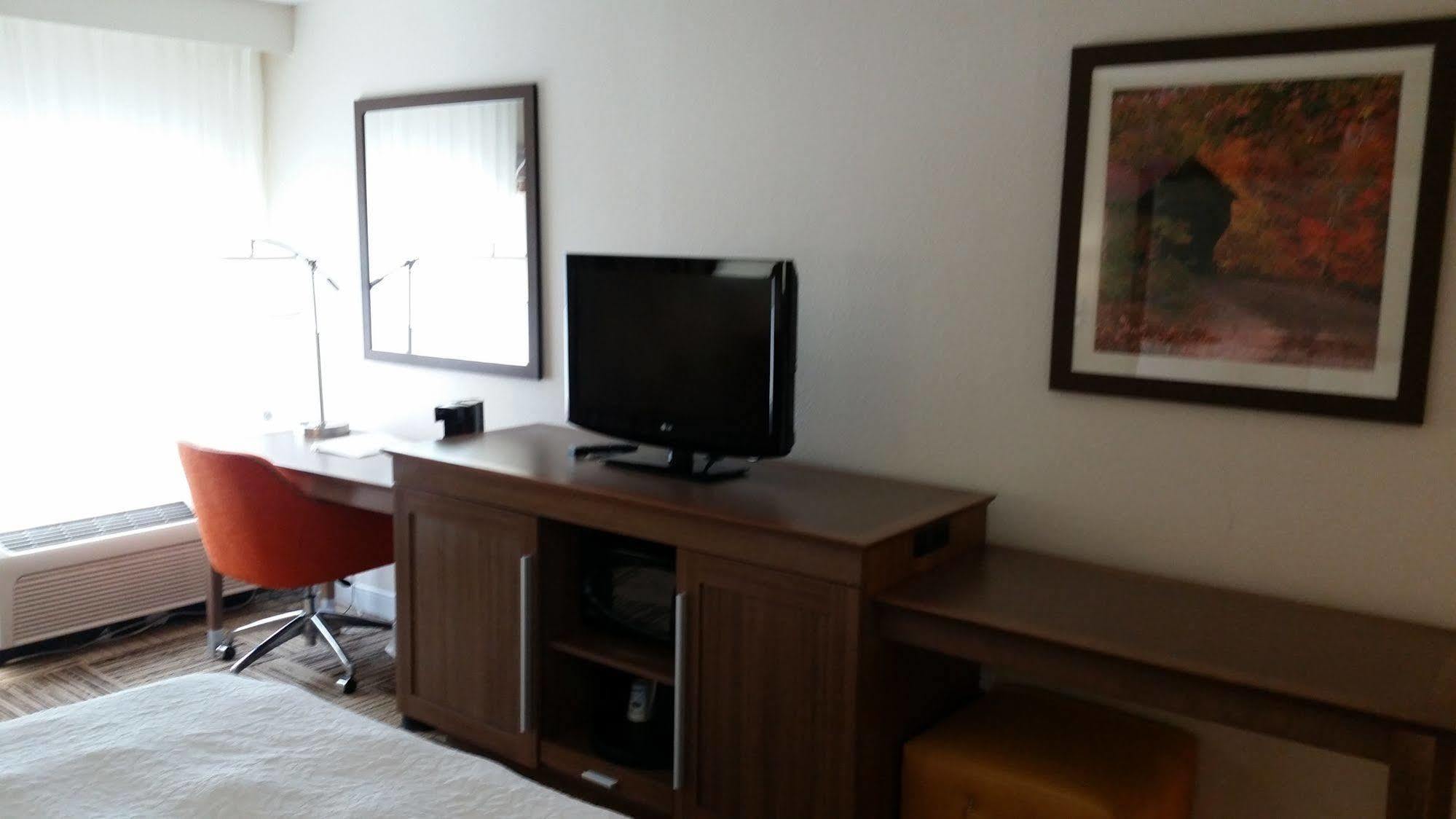 Hampton Inn Commerce Esterno foto